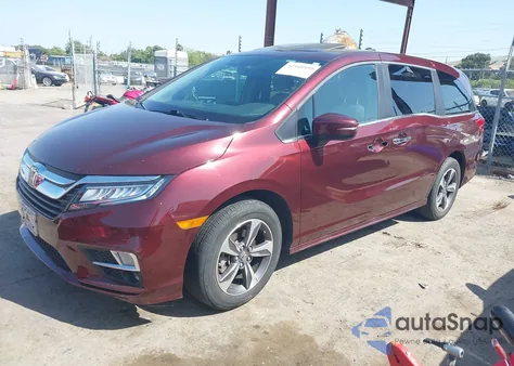 2018 Honda Odyssey Touring z USA, uszkodzony, nr VIN 5FNRL6H8XJB037572